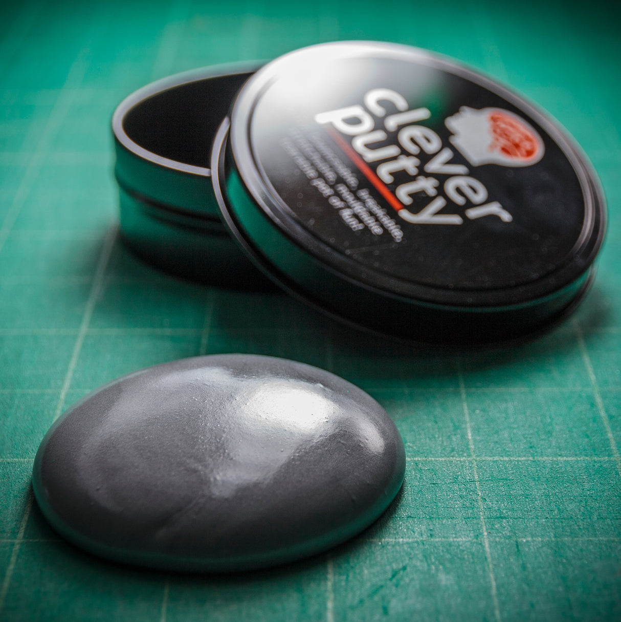 CLEVER PUTTY