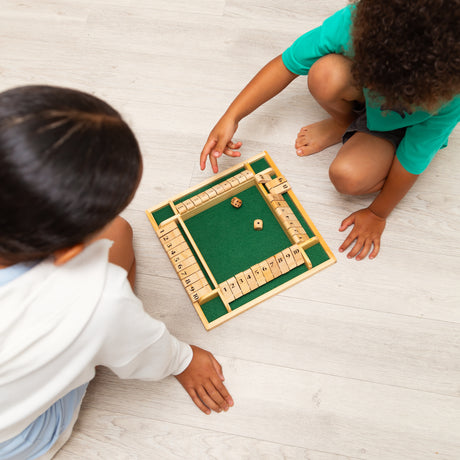 WOODEN 4 PLAYER SHUT THE BOX GAME