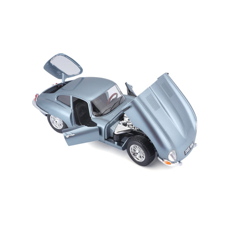 1:18 JAGUAR E COUPE (1961)