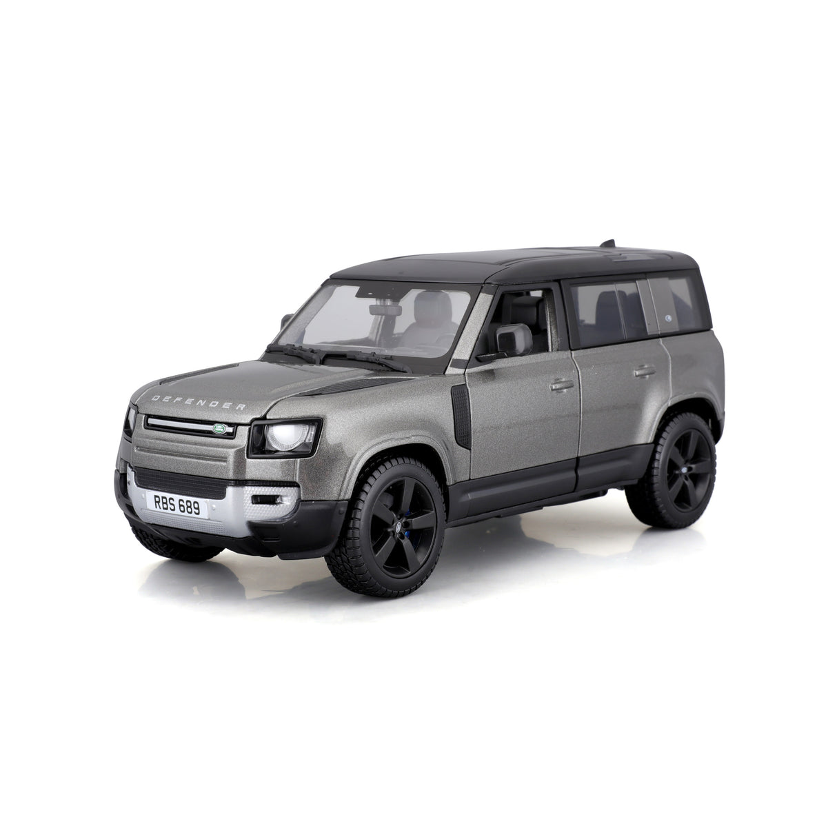 1:24 2022 LAND ROVER DEFENDER SILVER
