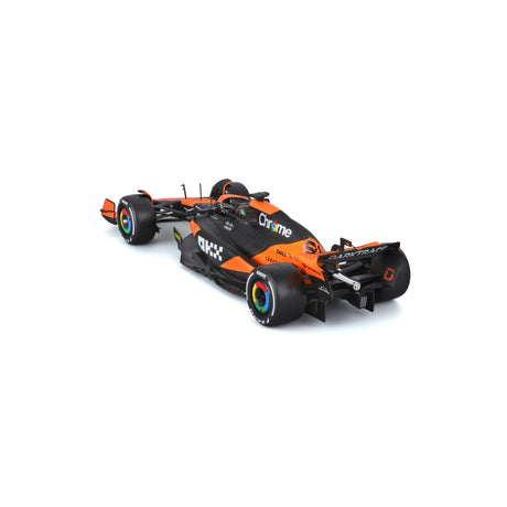 1:24 F1 MCLAREN MCL38 2024 WITH HELMET PIASTRI