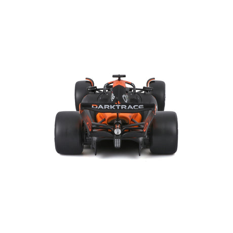 1:24 F1 MCLAREN MCL38 2024 WITH HELMET PIASTRI