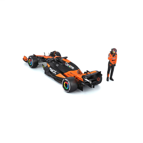 1:24 F1 MCLAREN MCL38 2024 WITH DRIVER FIGURE PIASTRI