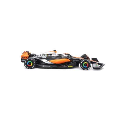 1:43 F1 MCLAREN MCL60 2023 WITH HELMET PIASTRI