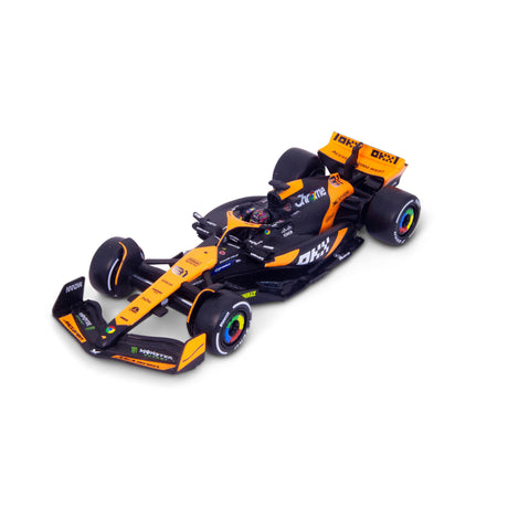 1:43 F1 MCLAREN MCL38 2024 WITH HELMET PIASTRI