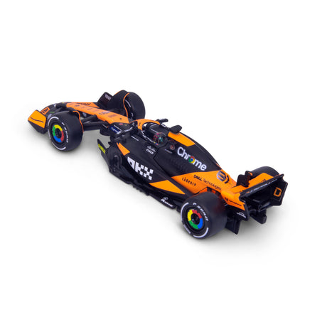 1:43 F1 MCLAREN MCL38 2024 WITH HELMET PIASTRI