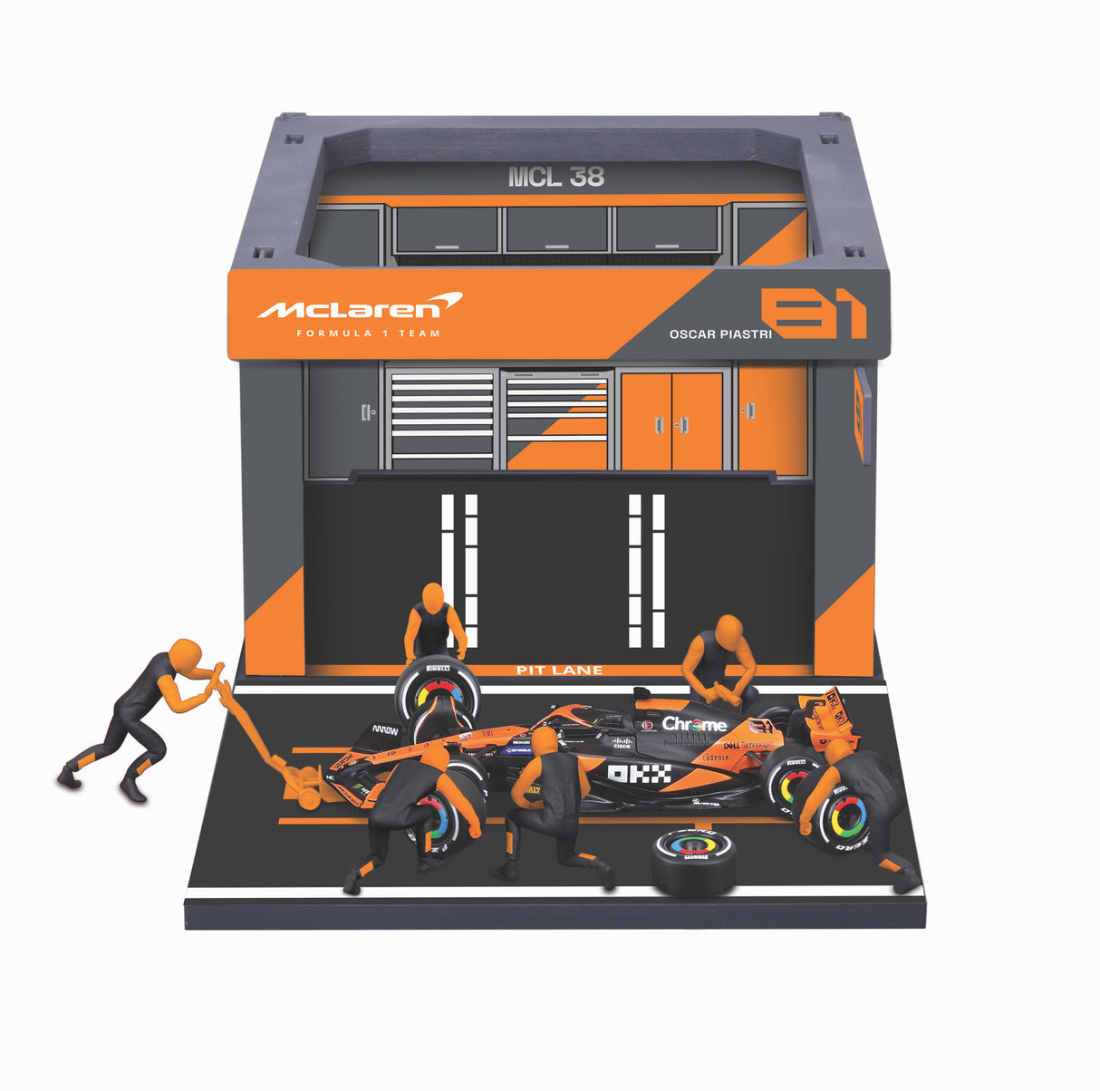 1:43 F1 MCLAREN MCL38 2024 PIT PASS DIORAMA PIASTRI