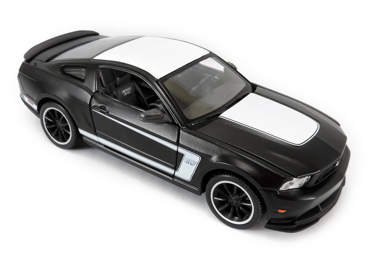 1:24 DULL BLACK FORD MUSTANG