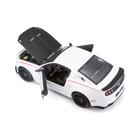 1:24 2014 FORD MUSTANG STREET RACER