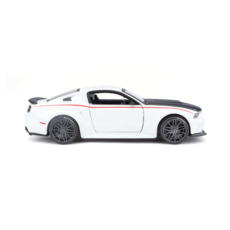 1:24 2014 FORD MUSTANG STREET RACER