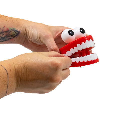 EYEBALL CHATTERING TEETH