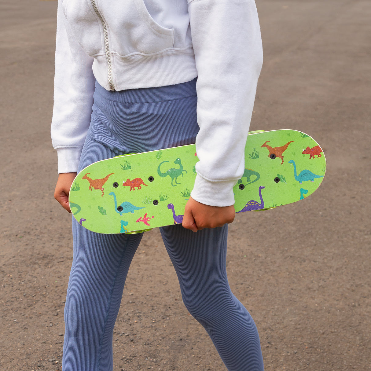 DINOSAUR SKATEBOARD WITH FLASHING WHEELS 17INCH