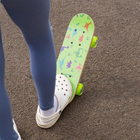 DINOSAUR SKATEBOARD WITH FLASHING WHEELS 17INCH
