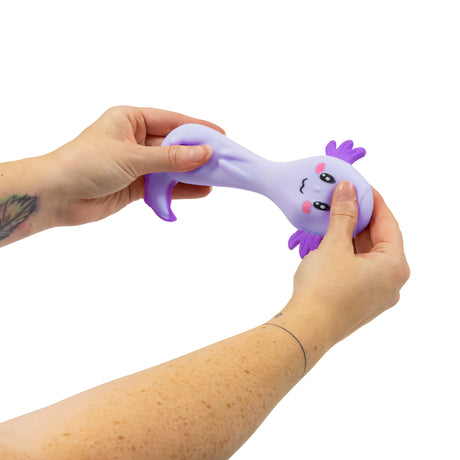 STRETCHY SAND AXOLOTL