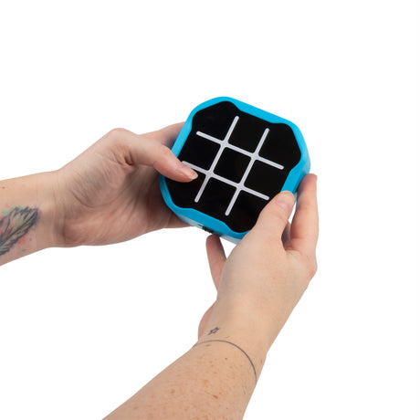 TIC TAC TOE GAME - BLUE