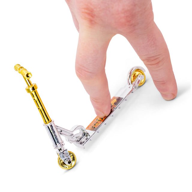 MINI SKATEBOARDS SKATE AND SCOOTER SET